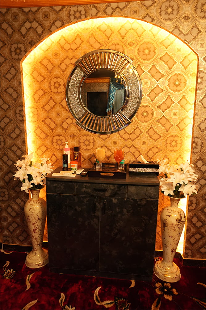 Jacuzzi Spa Near Forum Mall